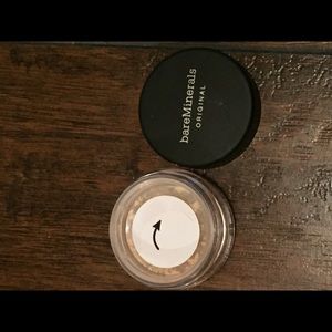 Brand new Bare Minerals foundation!